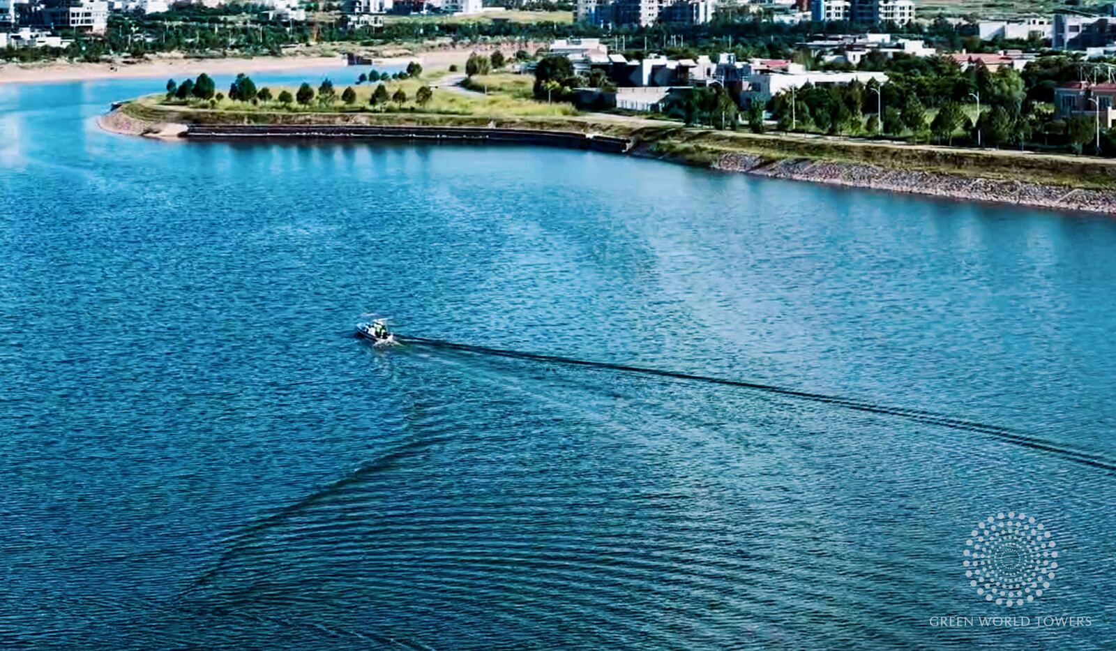 Speedboat crossing the lake